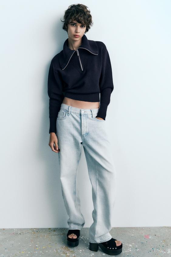 Image 1 of KNIT SWEATER WITH ZIP from Zara