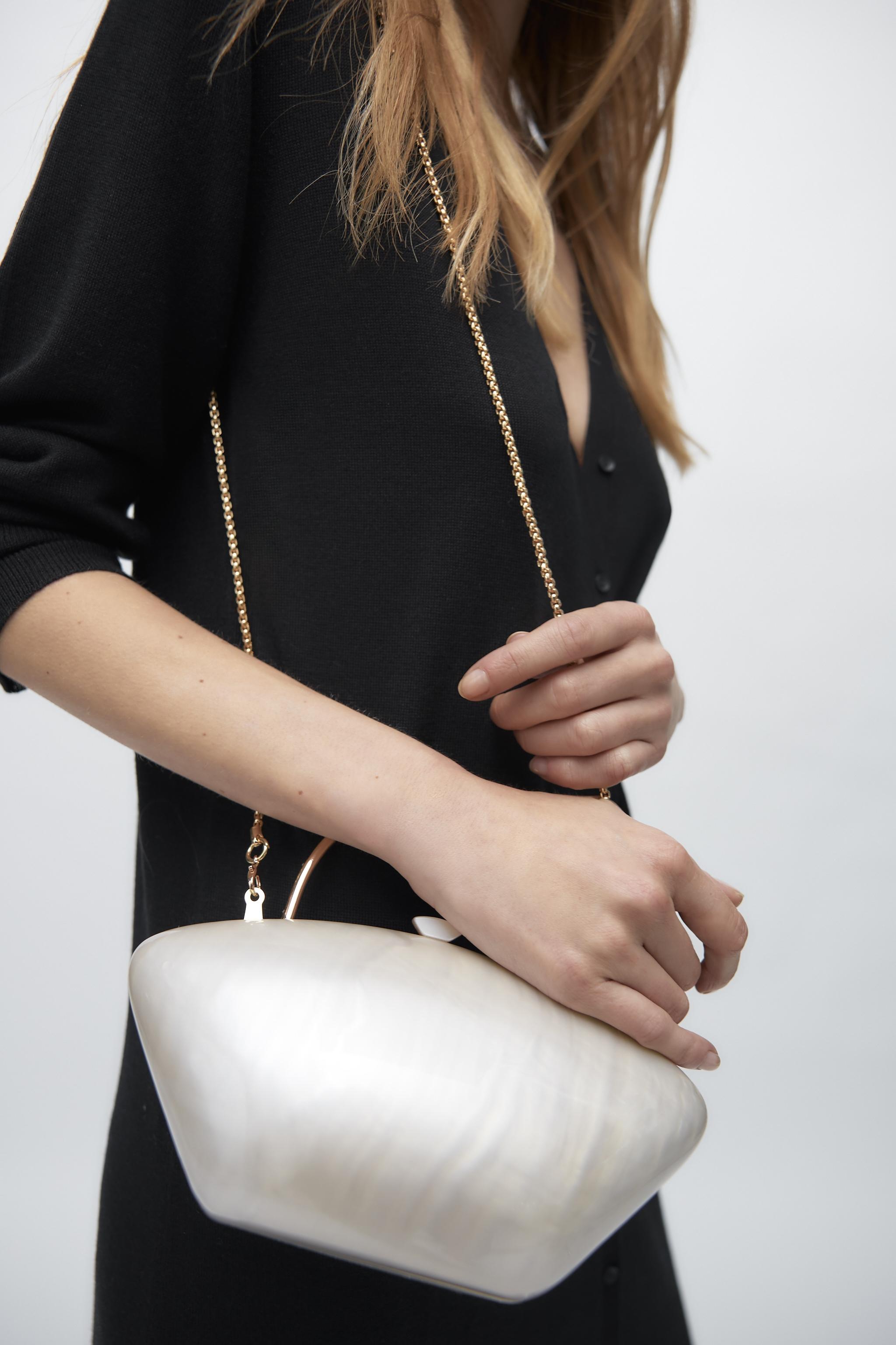 PEARL BEAD-SHAPED MINAUDIÈRE