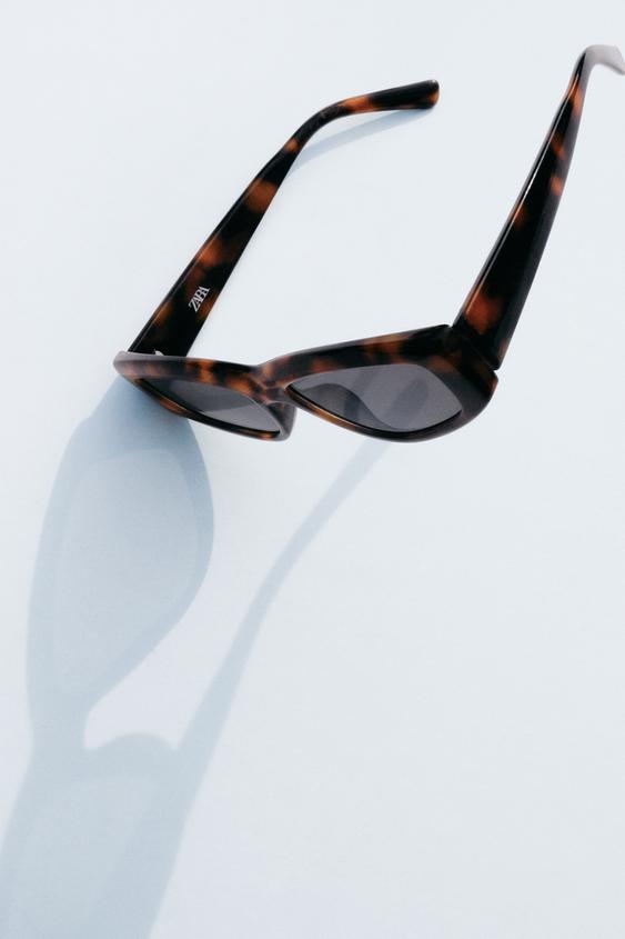 Image 1 of RESIN SUNGLASSES from Zara