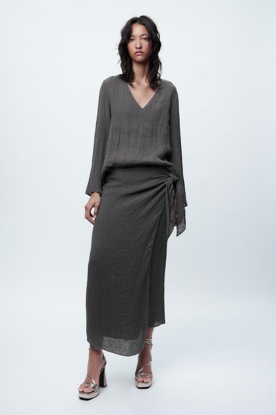 Image 1 of LINEN BLOUSE from Zara