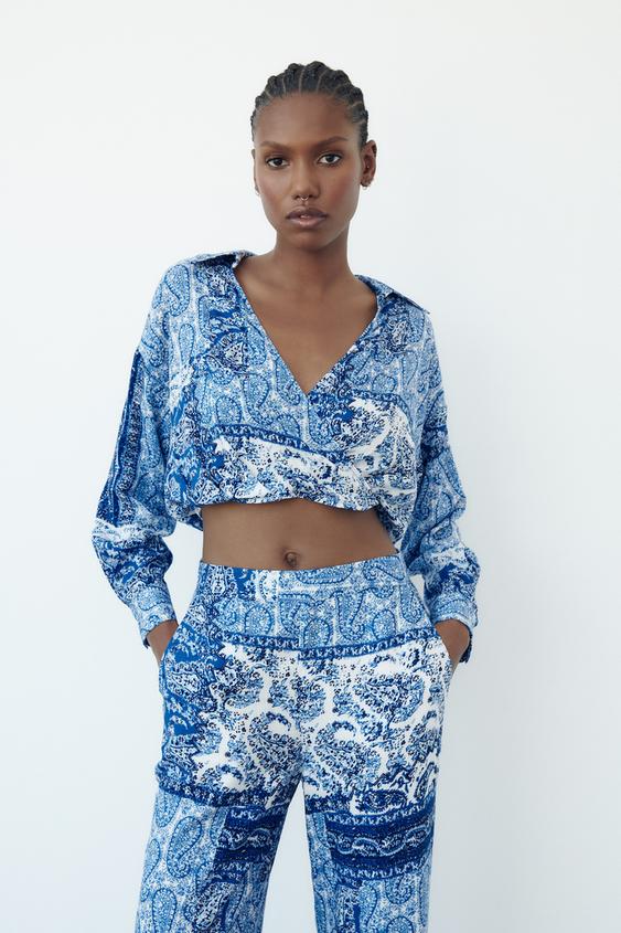 Image 1 of PRINTED CROPPED SHIRT from Zara